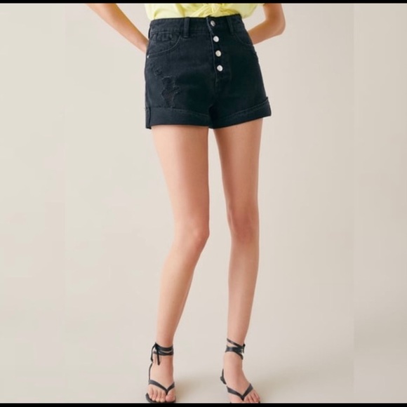 ZARA Black High Waisted Denim Shorts - Picture 1 of 6